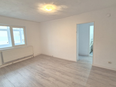 Vânzare apartament 2 camere, 42 mp - Bumbești-Jiu - strada Jiului