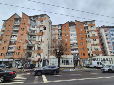 Vânzare apartament 2 camere, 59 mp, construcție 2000, Bd. Republicii