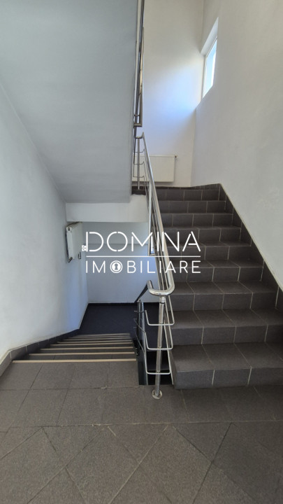 Închiriere complex industrial versatil *hale - birouri - platforme betonate* 