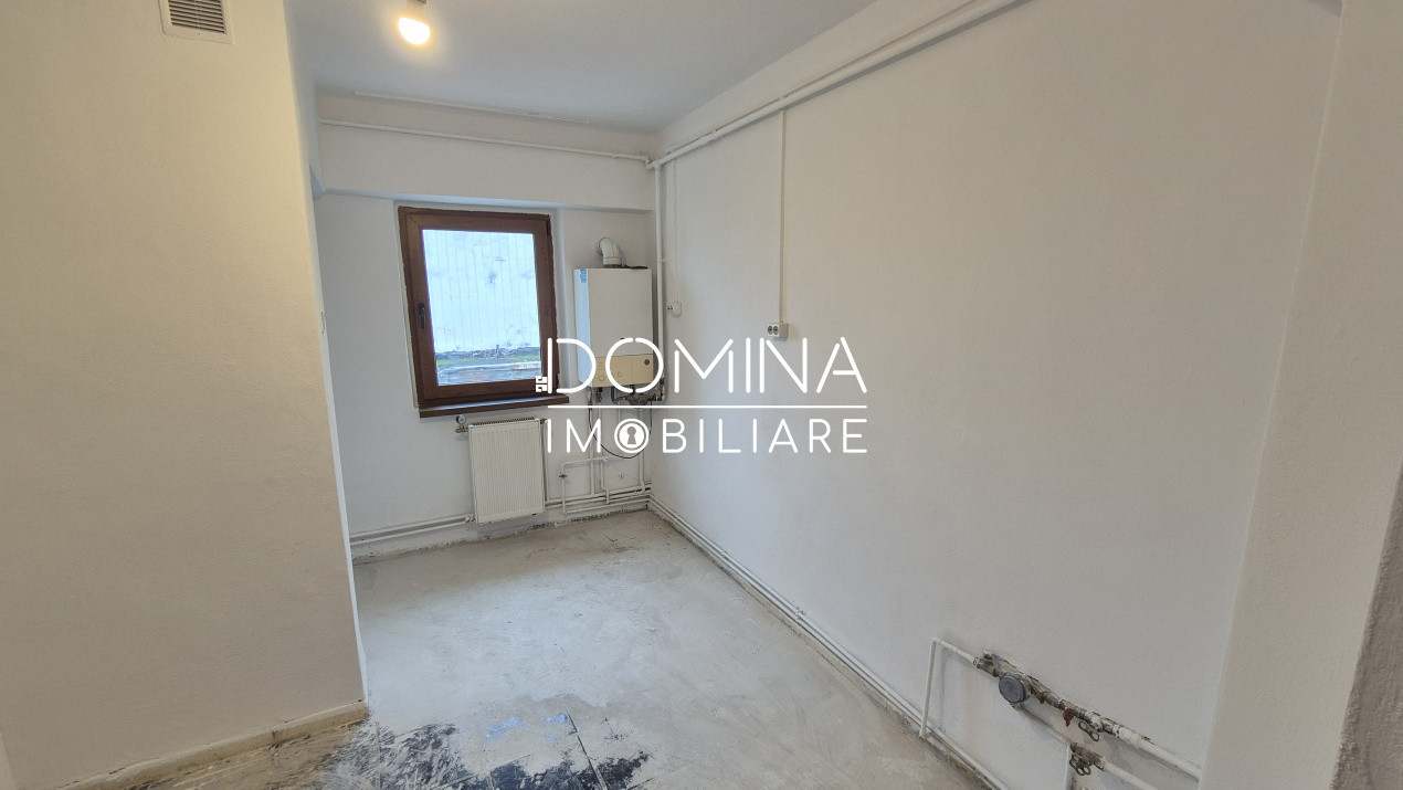 Vânzare apartament 3 camere, Bd. Ecaterina Teodoroiu - zona Casei de Cultură