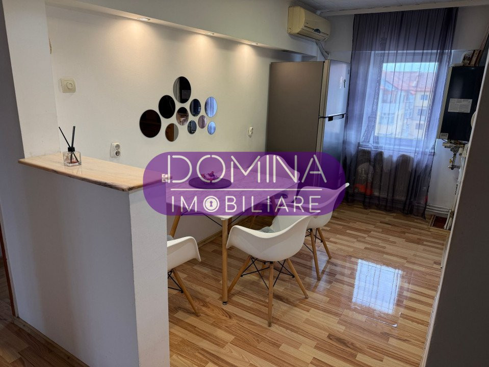Închiriere apartament *modern* 3 camere - strada Victoriei -  zona centrală