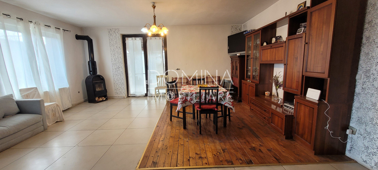 Vânzare casă situată în Târgu Jiu, strada Jiului - zona Pieței Centrale