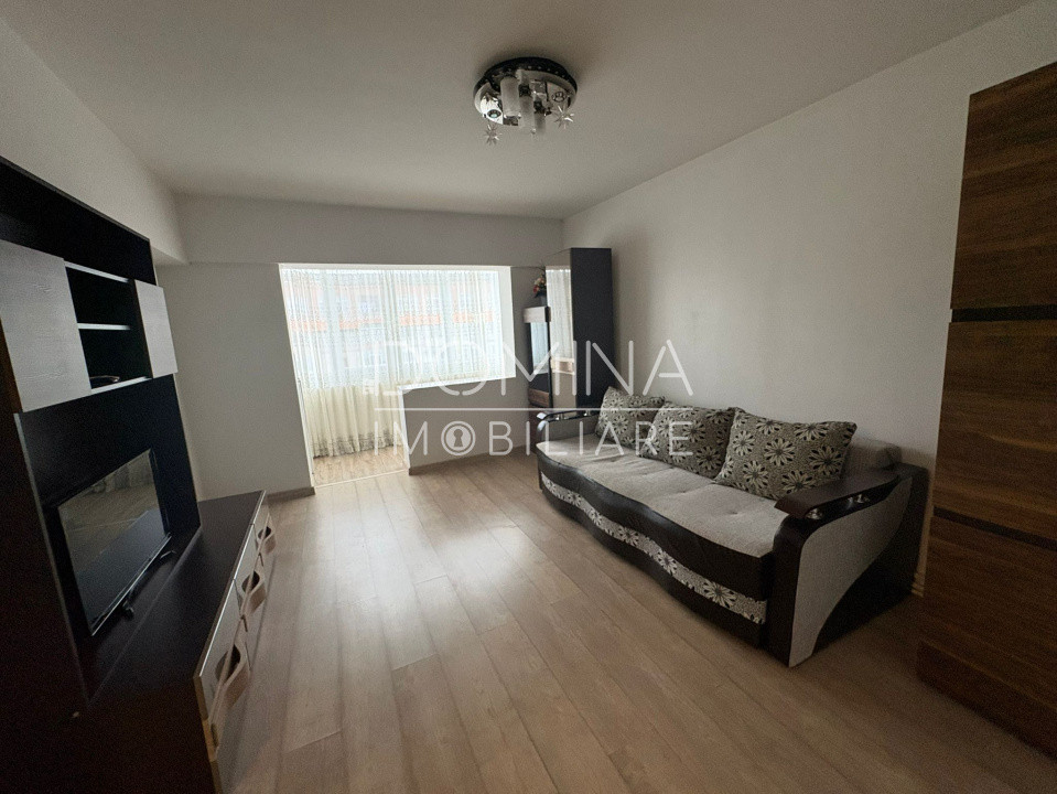 Închiriere apartament 4 camere, situat în Tg. Jiu, str. Victoriei, zona Tic-Tac