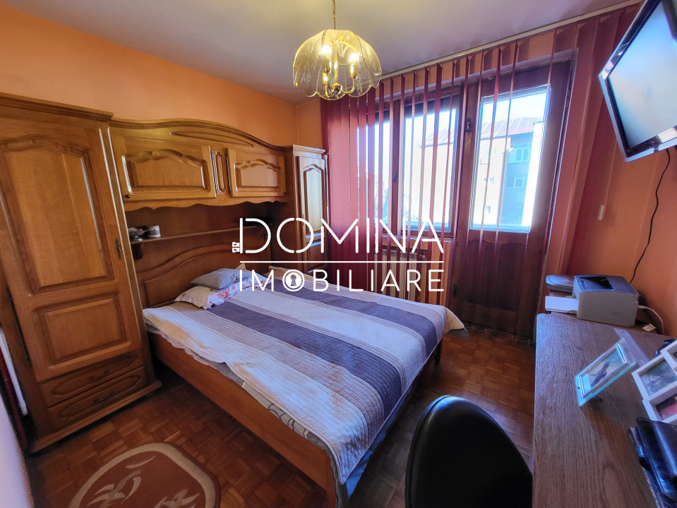 Apartament de vânzare 2 camere transformat în 3, etaj 3 – Str. Brândușei