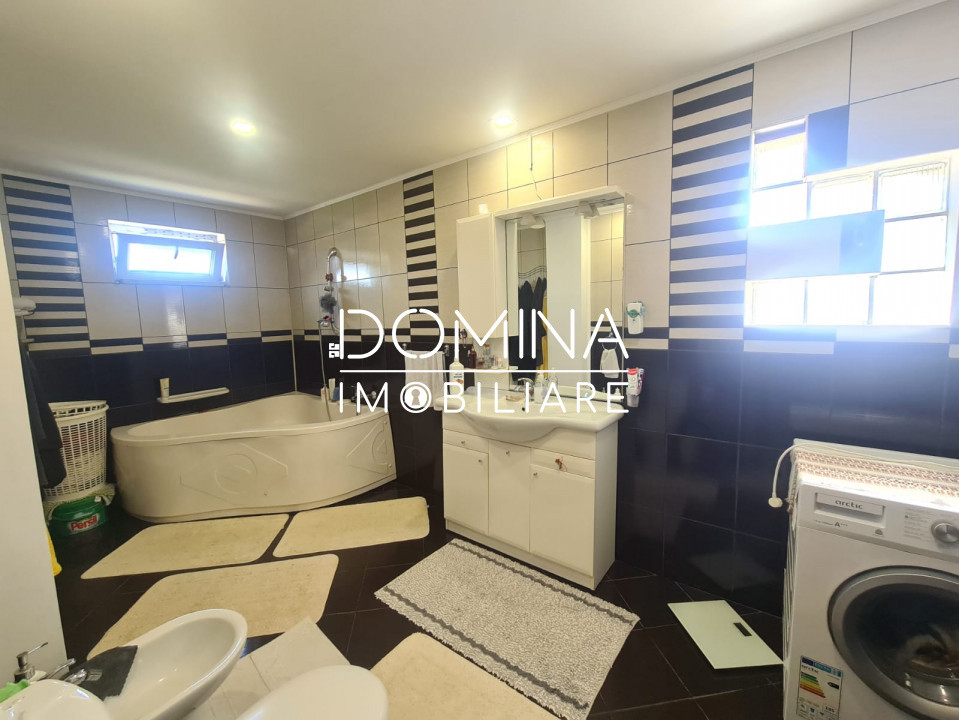 Vânzare vilă, situată în Târgu Jiu, Aleea Sf. Dumitru - cartier Drăgoieni