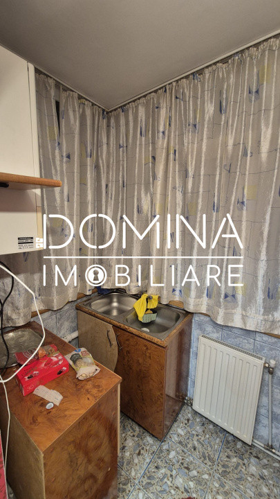 Vânzare apartament 2 camere, str. 1 Decembrie 1918 - zona liceului Pedagogic