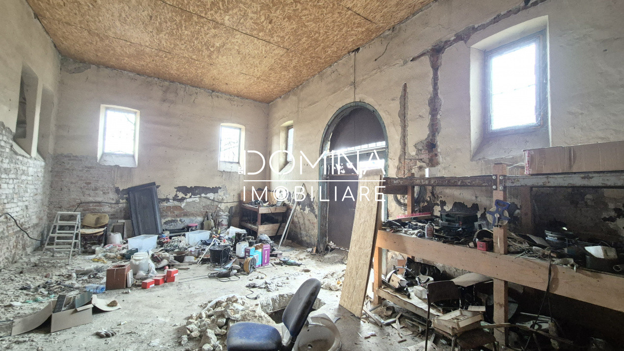 Vânzare Hală industrială cu teren 4.193 mp, situată în Bârsești