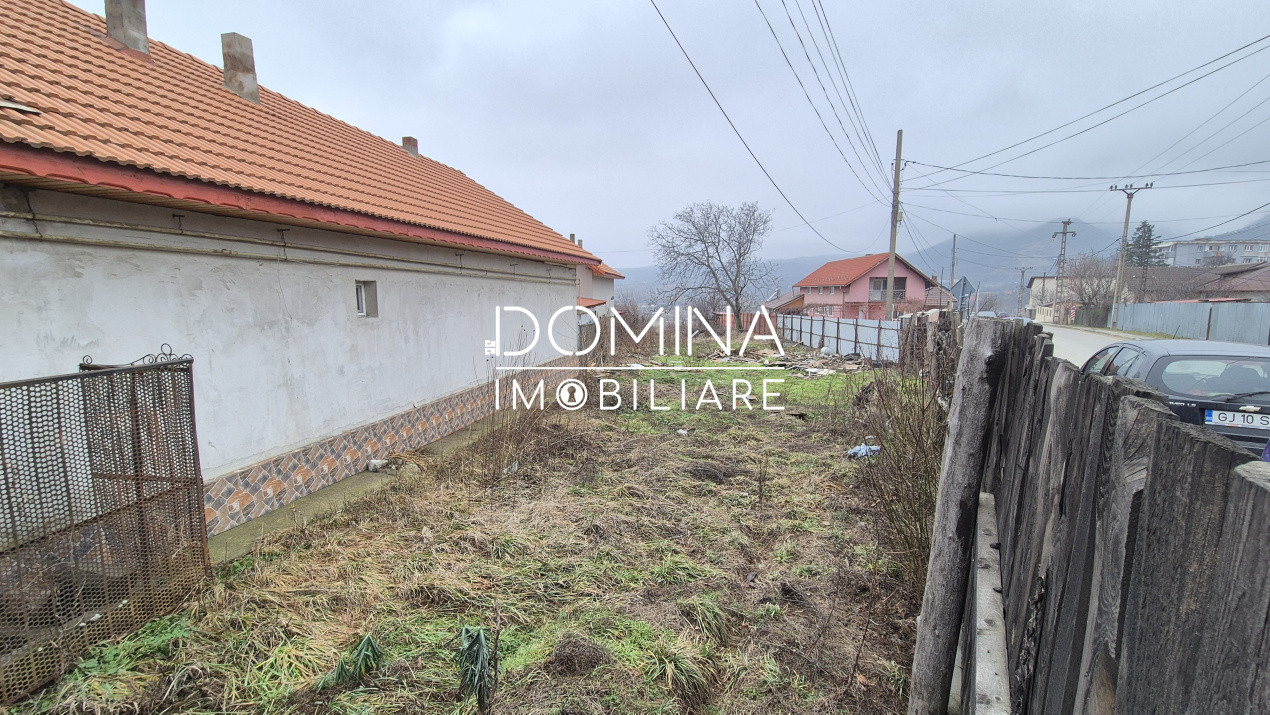 Vânzare teren intravilan, 811 mp, situat în Bumbești Jiu