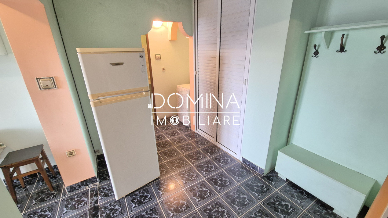 Vânzare apartament 2 camere, situat în Rovinari, strada Tineretului