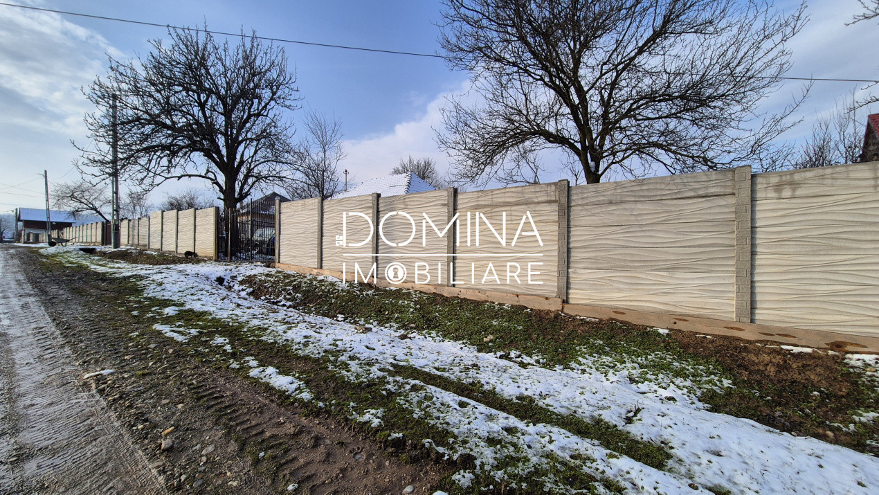 Vânzare casă 2 camere, cu teren 969 mp, situată în Telești