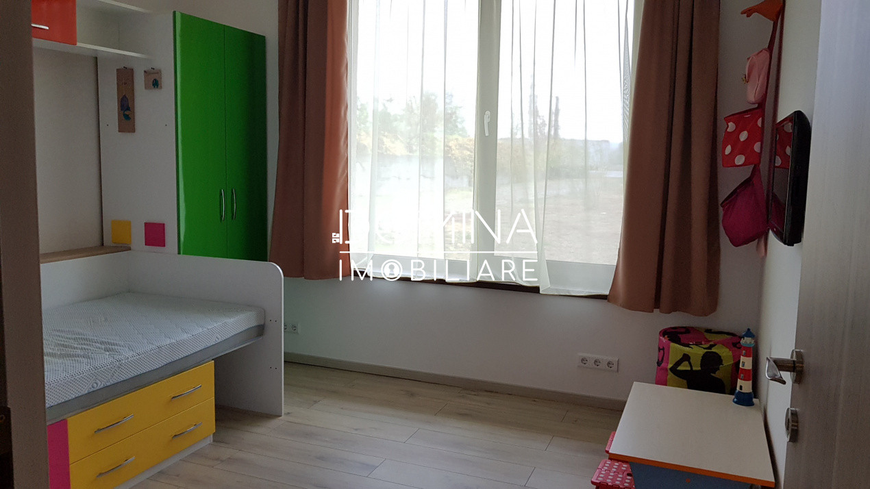 Vânzare casă modernă cu teren generos - Iezureni - DN66