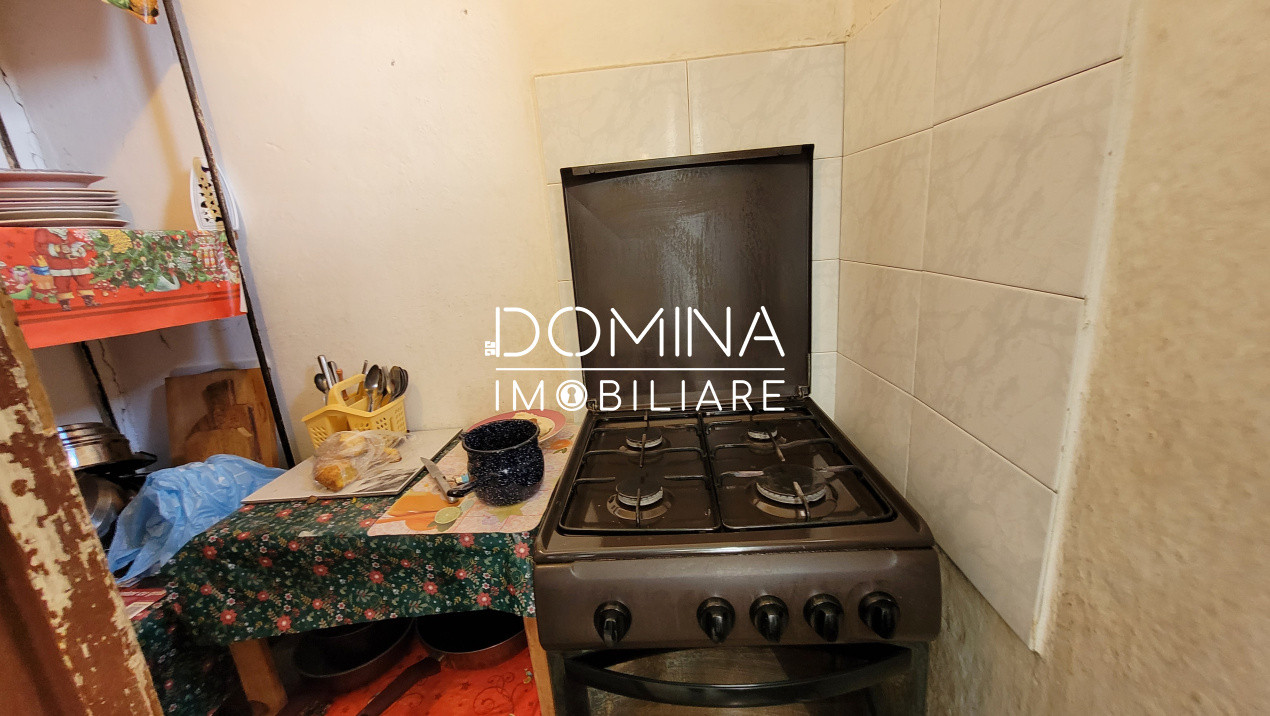 Vânzare apartament 2 camere, situat în Târgu Jiu, strada 9 Mai